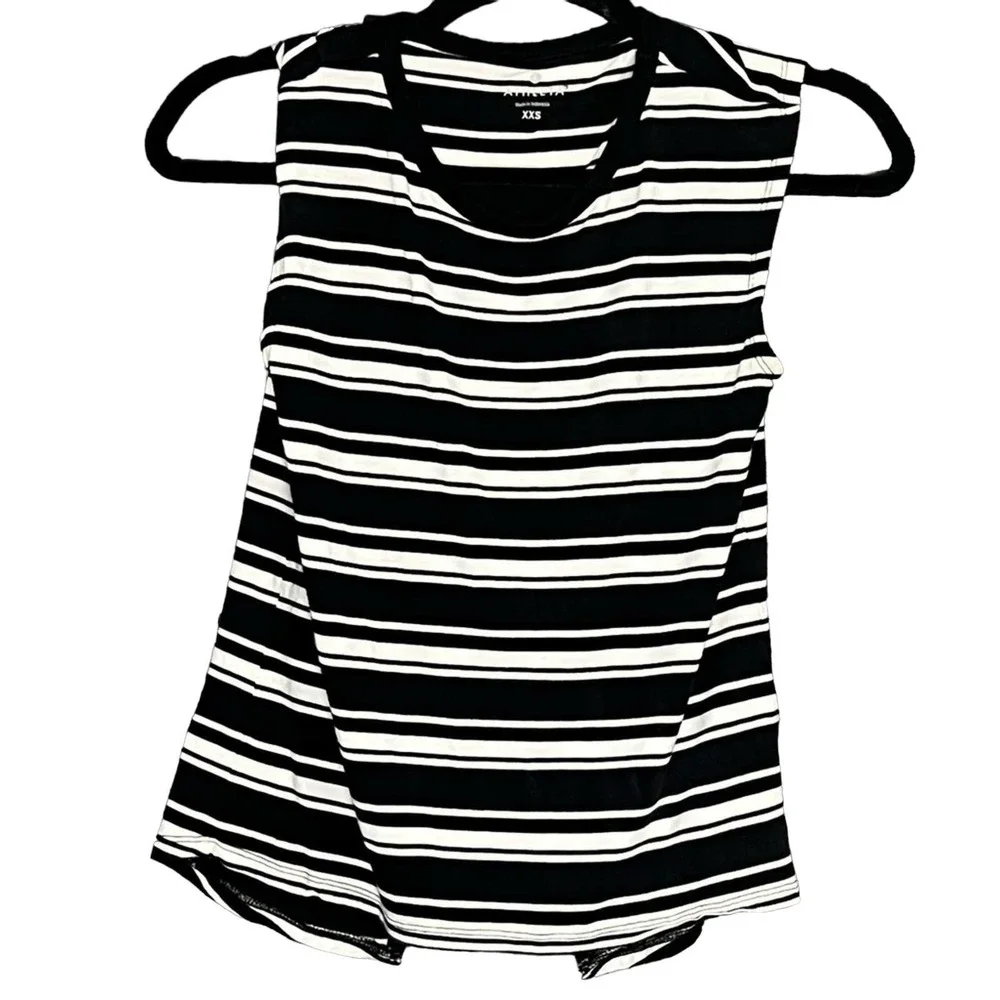 Athleta Black and Ivory Striped Sleeveless Tee‎ with Wrap Style Back Size XXS